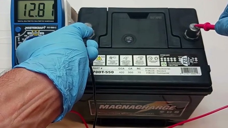 how to check battery with multimeter