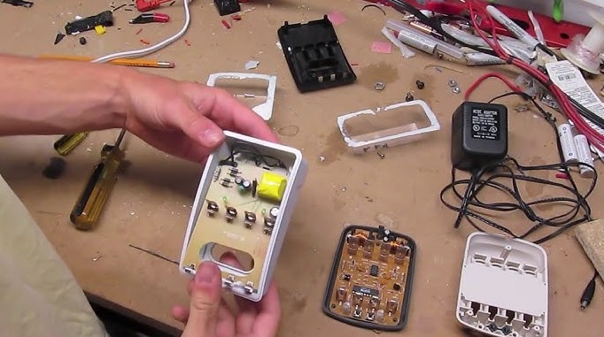 what is inside a battery charger